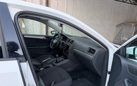 Volkswagen Jetta VI, 2015 год, 995 000 рублей, 6 фотография