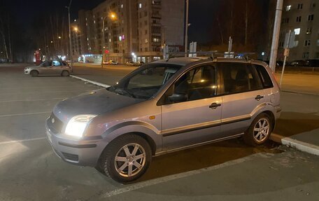 Ford Fusion I, 2005 год, 300 000 рублей, 2 фотография
