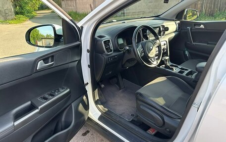 KIA Sportage IV рестайлинг, 2018 год, 2 200 000 рублей, 6 фотография