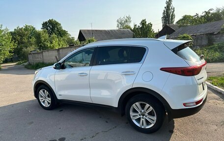 KIA Sportage IV рестайлинг, 2018 год, 2 200 000 рублей, 5 фотография