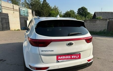 KIA Sportage IV рестайлинг, 2018 год, 2 200 000 рублей, 3 фотография