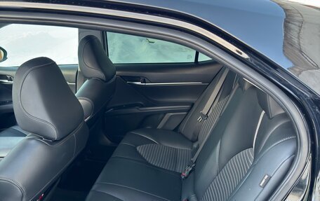 Toyota Camry, 2019 год, 2 200 000 рублей, 6 фотография