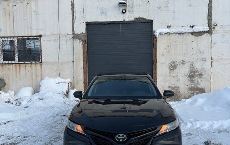Toyota Camry, 2019 год, 2 200 000 рублей, 2 фотография