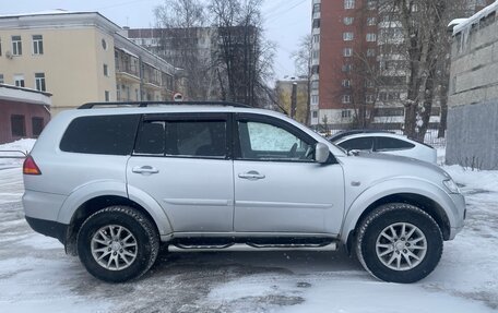 Mitsubishi Pajero Sport II рестайлинг, 2011 год, 1 800 000 рублей, 9 фотография