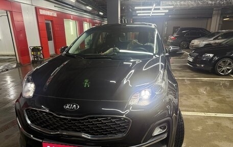 KIA Sportage IV рестайлинг, 2020 год, 2 350 000 рублей, 1 фотография