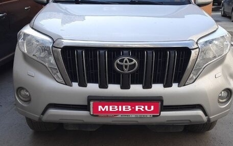 Toyota Land Cruiser Prado 150 рестайлинг 2, 2016 год, 3 700 000 рублей, 1 фотография