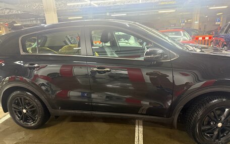 KIA Sportage IV рестайлинг, 2020 год, 2 350 000 рублей, 3 фотография