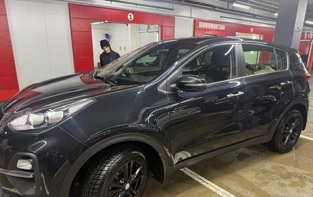 KIA Sportage IV рестайлинг, 2020 год, 2 350 000 рублей, 5 фотография