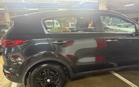 KIA Sportage IV рестайлинг, 2020 год, 2 350 000 рублей, 2 фотография