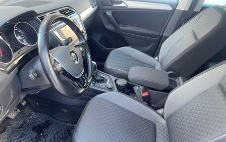 Volkswagen Tiguan II, 2017 год, 2 230 000 рублей, 9 фотография