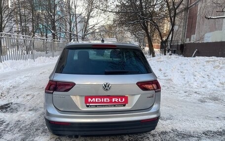 Volkswagen Tiguan II, 2017 год, 2 230 000 рублей, 6 фотография