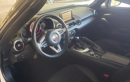 Fiat 124 Spider I, 2018 год, 2 750 000 рублей, 8 фотография