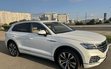 Volkswagen Touareg III, 2021 год, 8 200 000 рублей, 2 фотография