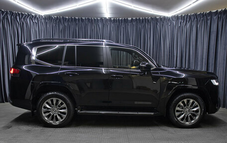 Toyota Land Cruiser, 2023 год, 13 998 000 рублей, 4 фотография