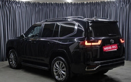 Toyota Land Cruiser, 2023 год, 13 998 000 рублей, 7 фотография