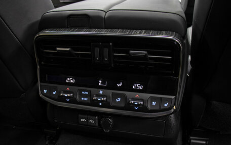 Toyota Land Cruiser, 2023 год, 13 998 000 рублей, 28 фотография