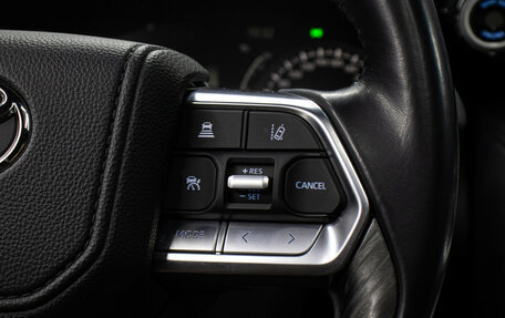 Toyota Land Cruiser, 2023 год, 13 998 000 рублей, 22 фотография