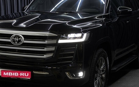 Toyota Land Cruiser, 2023 год, 13 998 000 рублей, 31 фотография