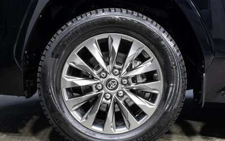 Toyota Land Cruiser, 2023 год, 13 998 000 рублей, 33 фотография