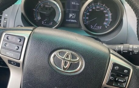 Toyota Land Cruiser Prado 150 рестайлинг 2, 2011 год, 2 200 000 рублей, 24 фотография