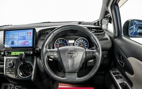 Toyota Wish II, 2011 год, 1 370 000 рублей, 9 фотография