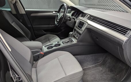 Volkswagen Passat B8 рестайлинг, 2016 год, 1 630 000 рублей, 19 фотография