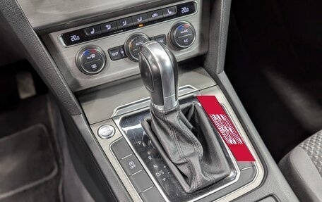 Volkswagen Passat B8 рестайлинг, 2016 год, 1 630 000 рублей, 28 фотография