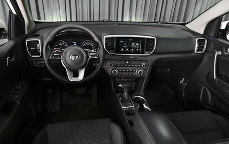 KIA Sportage IV рестайлинг, 2019 год, 2 406 000 рублей, 6 фотография