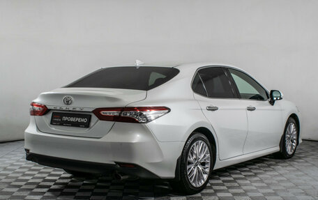 Toyota Camry, 2020 год, 3 200 000 рублей, 5 фотография