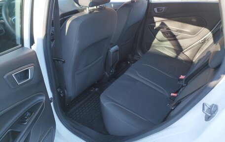 Ford Fiesta, 2015 год, 990 000 рублей, 8 фотография