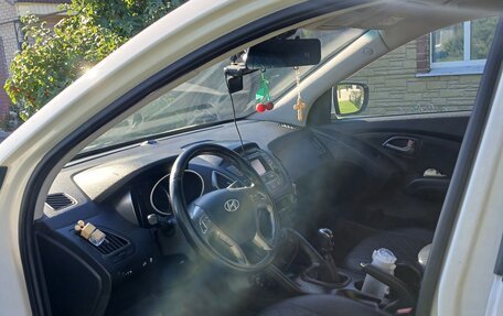 Hyundai ix35 I рестайлинг, 2013 год, 1 190 000 рублей, 6 фотография