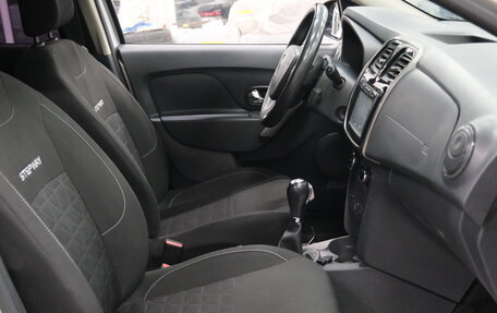 Renault Sandero II рестайлинг, 2017 год, 1 039 000 рублей, 19 фотография