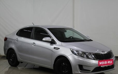 KIA Rio III рестайлинг, 2013 год, 820 000 рублей, 3 фотография