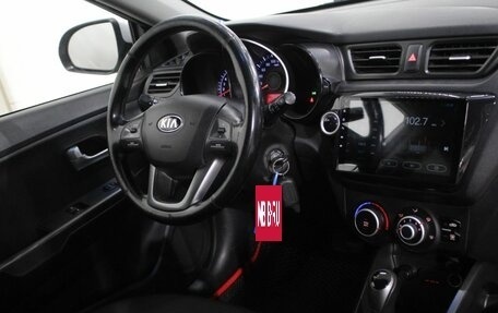 KIA Rio III рестайлинг, 2013 год, 820 000 рублей, 18 фотография