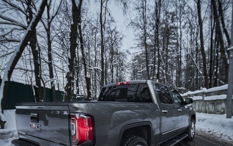 GMC Sierra, 2017 год, 5 000 000 рублей, 7 фотография