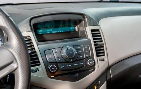 Chevrolet Cruze II, 2012 год, 990 000 рублей, 7 фотография