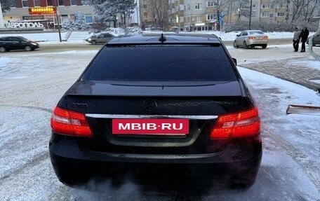 Mercedes-Benz E-Класс, 2011 год, 1 250 000 рублей, 12 фотография
