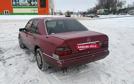 Mercedes-Benz E-Класс, 1993 год, 385 000 рублей, 10 фотография