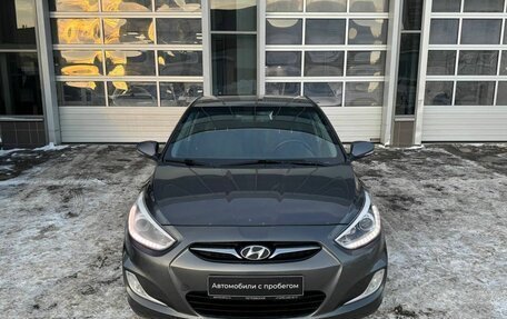 Hyundai Solaris II рестайлинг, 2013 год, 895 000 рублей, 3 фотография
