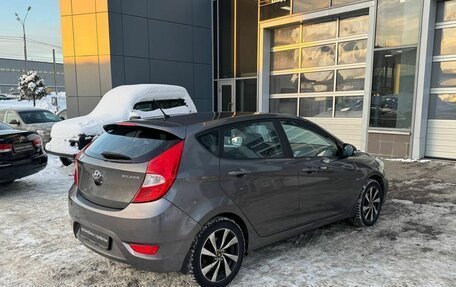 Hyundai Solaris II рестайлинг, 2013 год, 895 000 рублей, 9 фотография