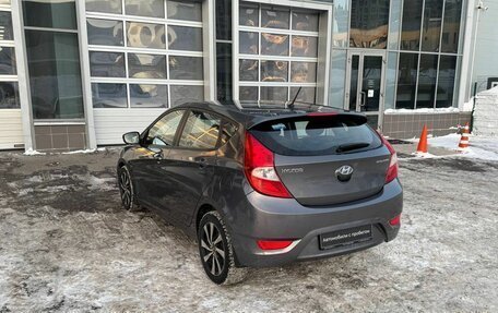 Hyundai Solaris II рестайлинг, 2013 год, 895 000 рублей, 6 фотография