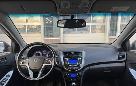 Hyundai Solaris II рестайлинг, 2013 год, 895 000 рублей, 11 фотография