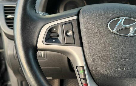 Hyundai Solaris II рестайлинг, 2013 год, 895 000 рублей, 13 фотография