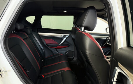 Geely Coolray I, 2023 год, 1 900 000 рублей, 16 фотография