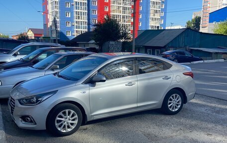 Hyundai Solaris II рестайлинг, 2018 год, 1 450 000 рублей, 9 фотография