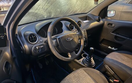 Ford Fiesta, 2005 год, 350 000 рублей, 5 фотография