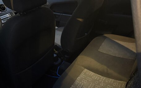 Ford Fiesta, 2005 год, 350 000 рублей, 6 фотография