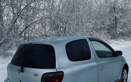 Toyota Vitz, 2000 год, 325 000 рублей, 4 фотография