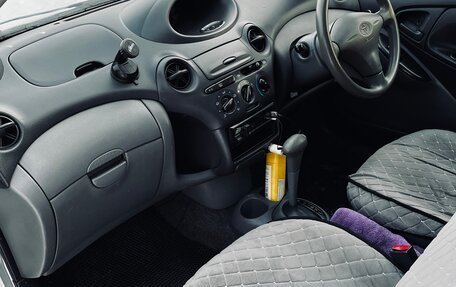 Toyota Vitz, 2000 год, 325 000 рублей, 7 фотография