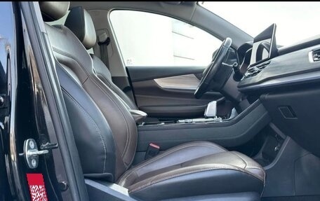 Chery Tiggo 8 Pro, 2021 год, 1 900 000 рублей, 16 фотография